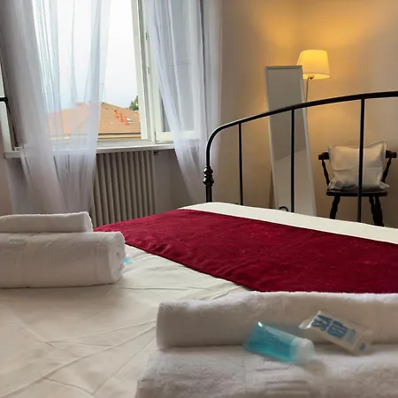 Casa Valeria - A Due Passi Dal Traghetto アパート *